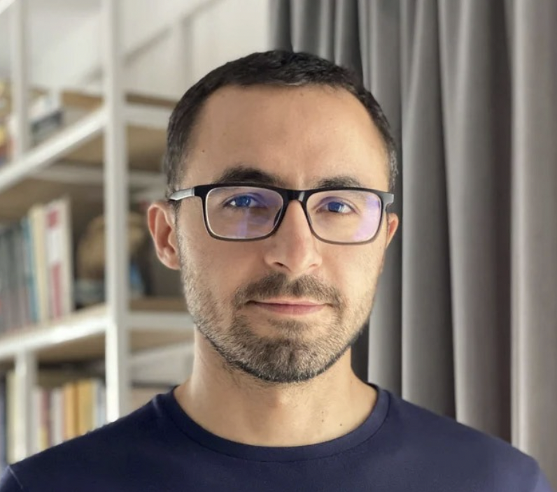 Build Like You’re Public: Vasile Tiple’s Playbook for Startup Legal Operations